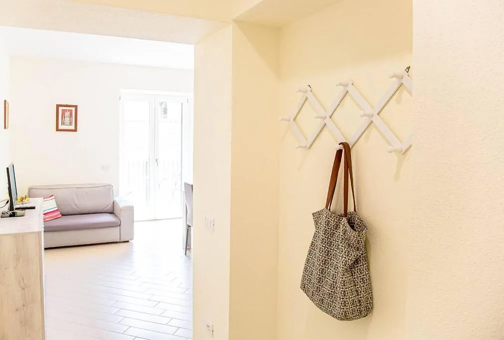 Appartamento Casa Dalia, Air/Con Wi-Fi Per 3 Cala Gonone